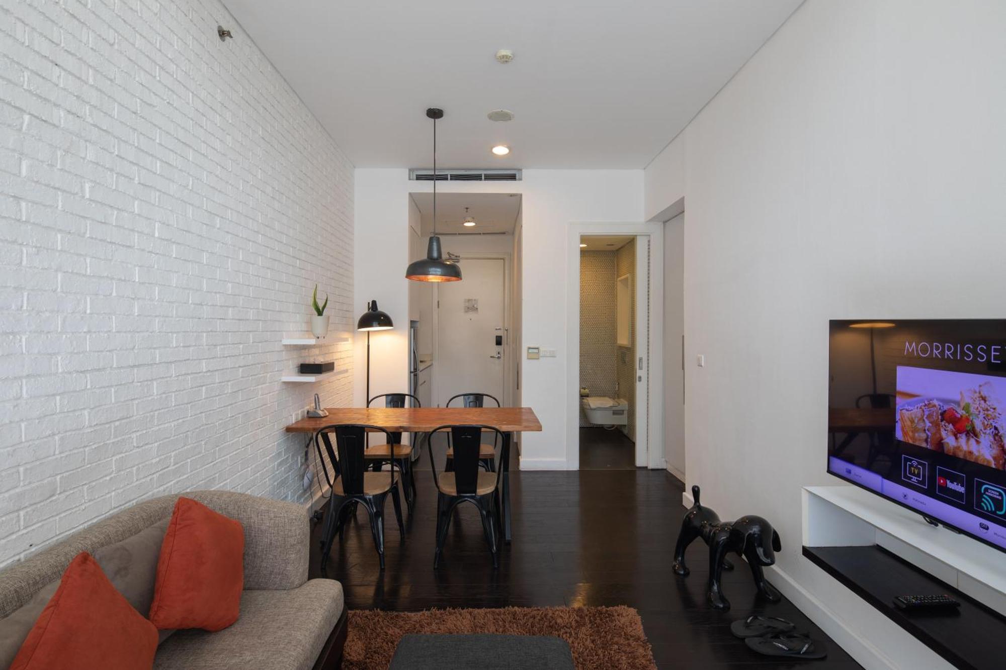 Morrissey Hotel Residences Yakarta Exterior foto